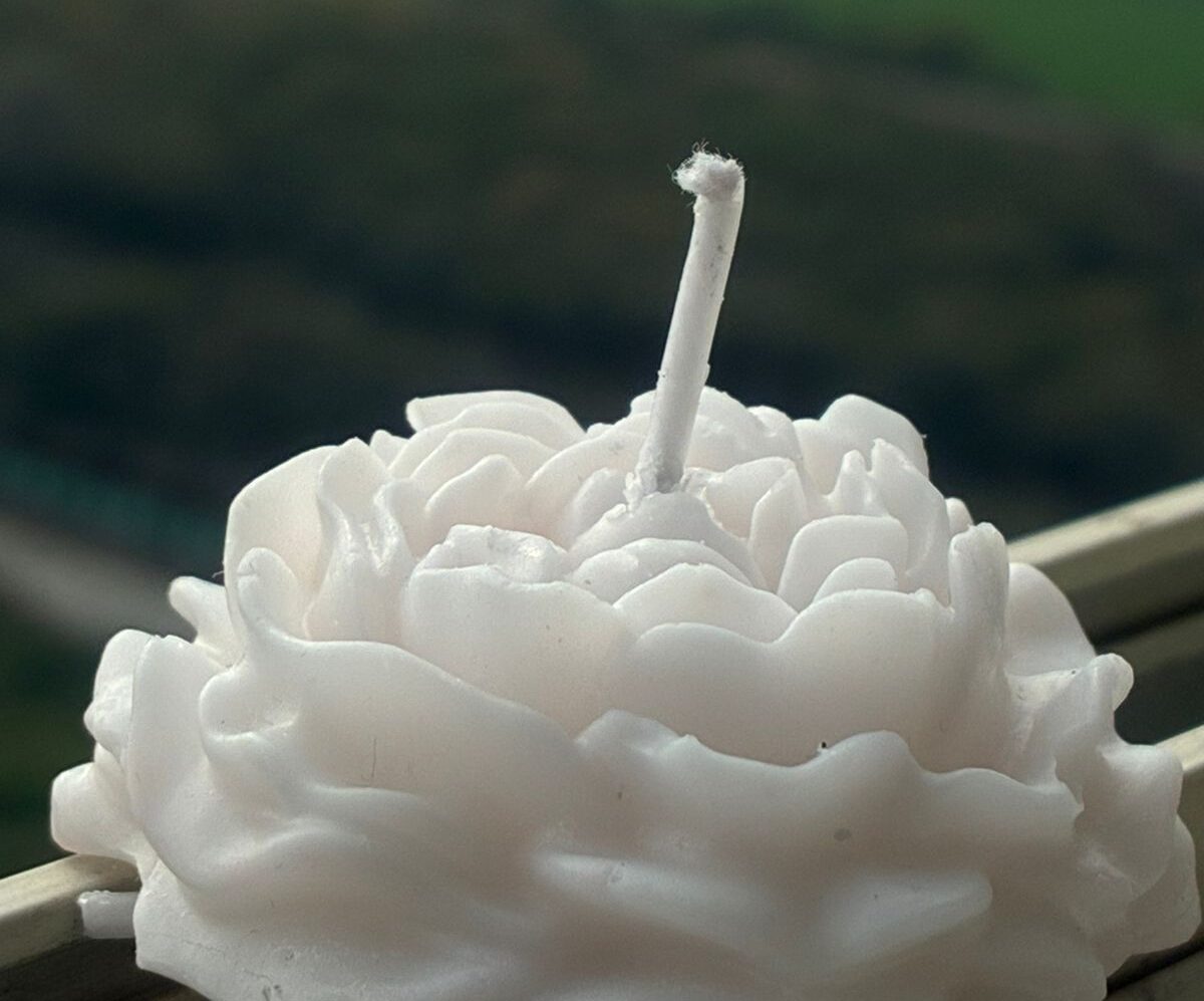 Peony candle
